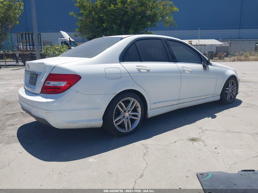 2014 Mercedes-benz C class VIN WDDGF4HB6EG219561 IAAI salvage auction — REAR END, Lien Papers (California), sold $300 on 2026-07-13 (photo 4)
