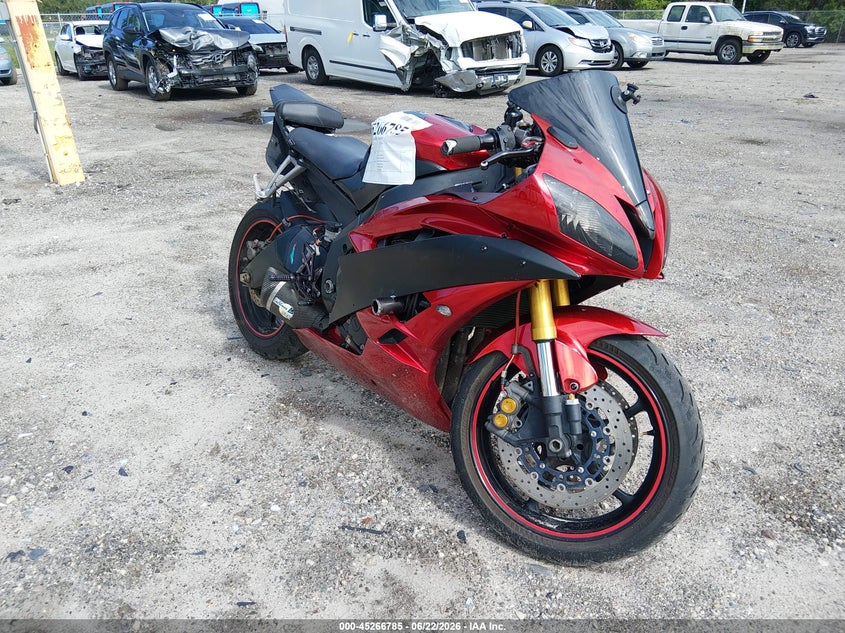2007 Yamaha Yzfr6 VIN JYARJ12E77A011130 IAAI salvage auction — REAR END, Rebuildable (Florida), sold $2,550 on 2026-07-07 (photo 1)