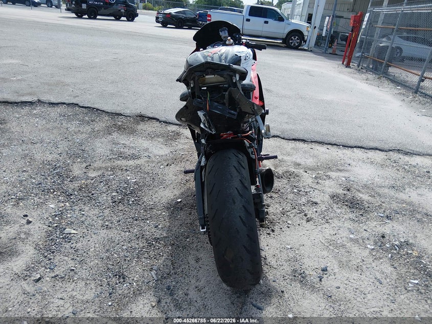 2007 Yamaha Yzfr6 VIN JYARJ12E77A011130 IAAI salvage auction — REAR END, Rebuildable (Florida), sold $2,550 on 2026-07-07 (photo 6)