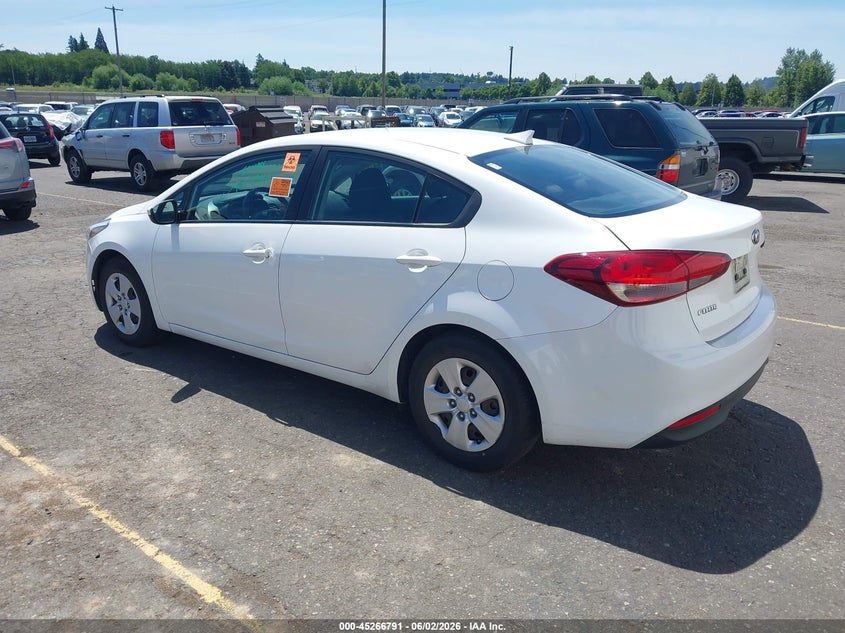 2018 Kia Forte VIN 3KPFL4A76JE181103 IAAI salvage auction — BIOHAZARD/CHEMICAL, Salvage (Oregon), sold $1,200 on 2026-07-25 (photo 3)