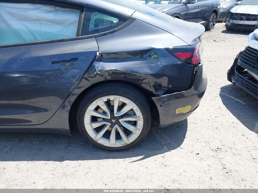 2022 Tesla Model 3 VIN 5YJ3E1EA2NF175462 IAAI salvage auction — REAR END, Wait Title, sold $4,150 on 2026-07-31 (photo 6)