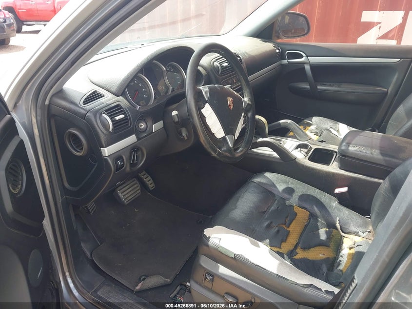 2005 Porsche Cayenne VIN WP1AB29P25LA62983 IAAI salvage auction — NORMAL WEAR, Original (Texas), sold $275 on 2026-07-15 (photo 5)