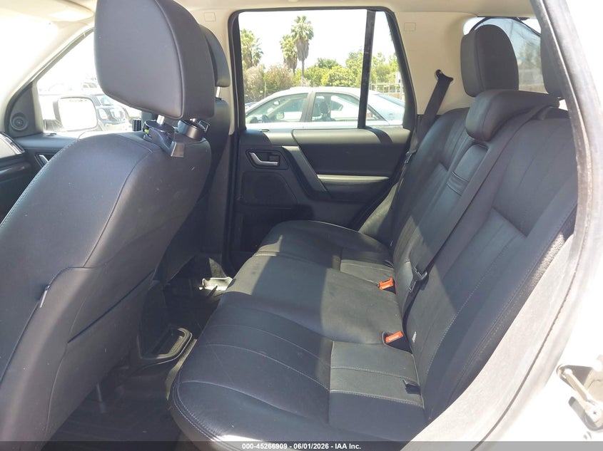 2013 Land rover Lr2 VIN SALFR2BG0DH337189 IAAI salvage auction — REAR END, Clear - Dealer Only (California), sold $450 on 2026-07-27 (photo 8)