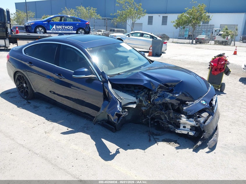 2017 BMW VIN WBA4F9C38HG813306 IAAI salvage auction — RIGHT FRONT, Salvage Title, sold $1,375 on 2026-07-13 (photo 1)
