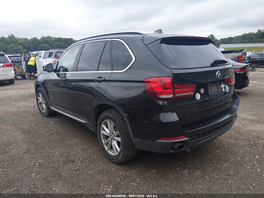 2015 BMW X5 VIN 5UXKR0C57F0K54236 IAAI salvage auction — NORMAL WEAR, Salvage Title, sold $4,200 on 2026-07-15 (photo 3)