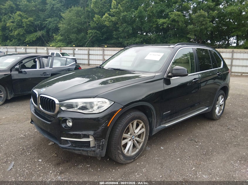 2015 BMW X5 VIN 5UXKR0C57F0K54236 IAAI salvage auction — NORMAL WEAR, Salvage Title, sold $4,200 on 2026-07-15 (photo 6)