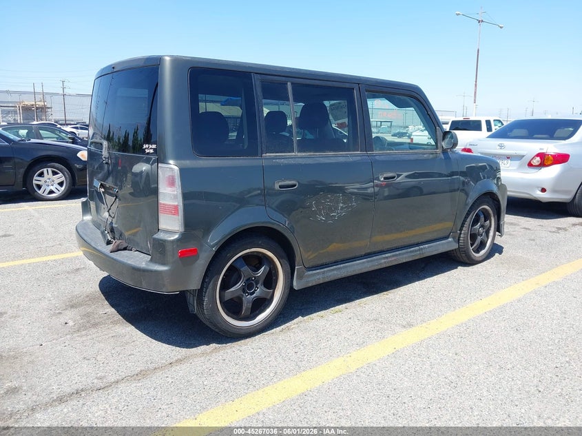 2004 Scion Xb VIN JTLKT334640146896 IAAI salvage auction — BIO HAZARD, Salvage (California), sold $400 on 2026-07-07 (photo 4)