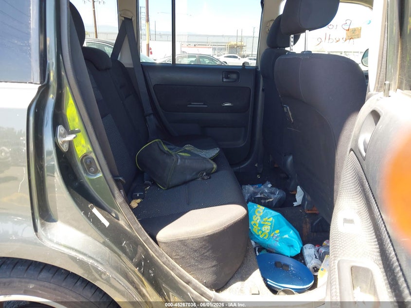 2004 Scion Xb VIN JTLKT334640146896 IAAI salvage auction — BIO HAZARD, Salvage (California), sold $400 on 2026-07-07 (photo 8)