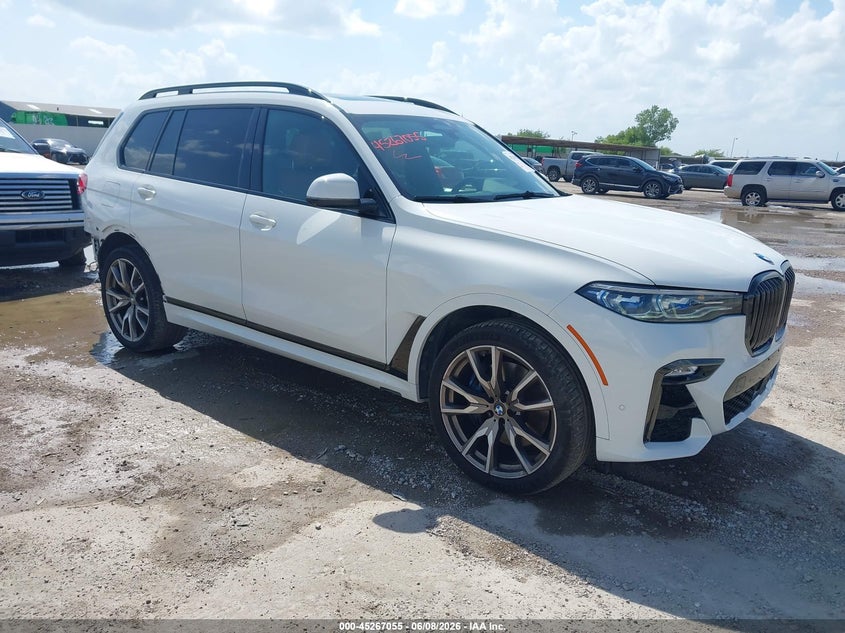 2021 BMW X7 VIN 5UXCX6C08M9F47561 IAAI salvage auction — REAR END, Salvage Title, sold $28,250 on 2026-07-22 (photo 1)