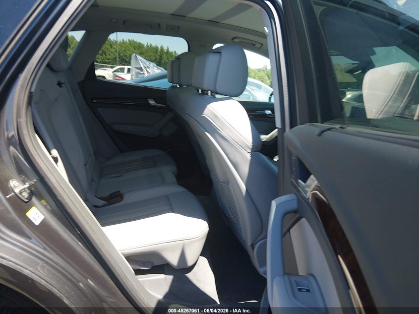2019 Audi Q5 VIN WA1CNAFY7K2044631 IAAI salvage auction — FRONT END, Salvage Title, sold $5,500 on 2026-07-08 (photo 8)