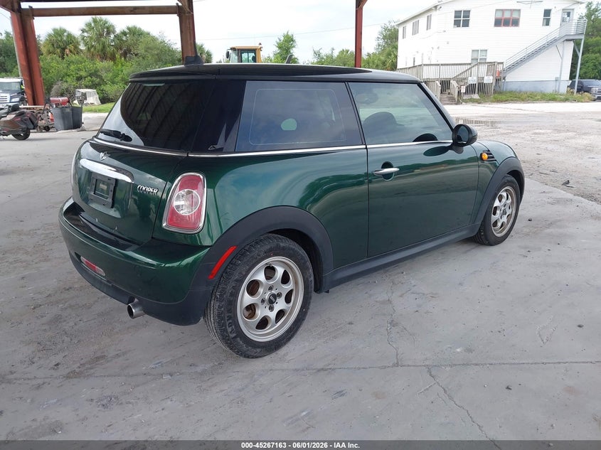 2012 Mini Cooper VIN WMWSU3C58CT368206 IAAI salvage auction — NORMAL WEAR, Clear (Florida), sold $475 on 2026-07-07 (photo 4)