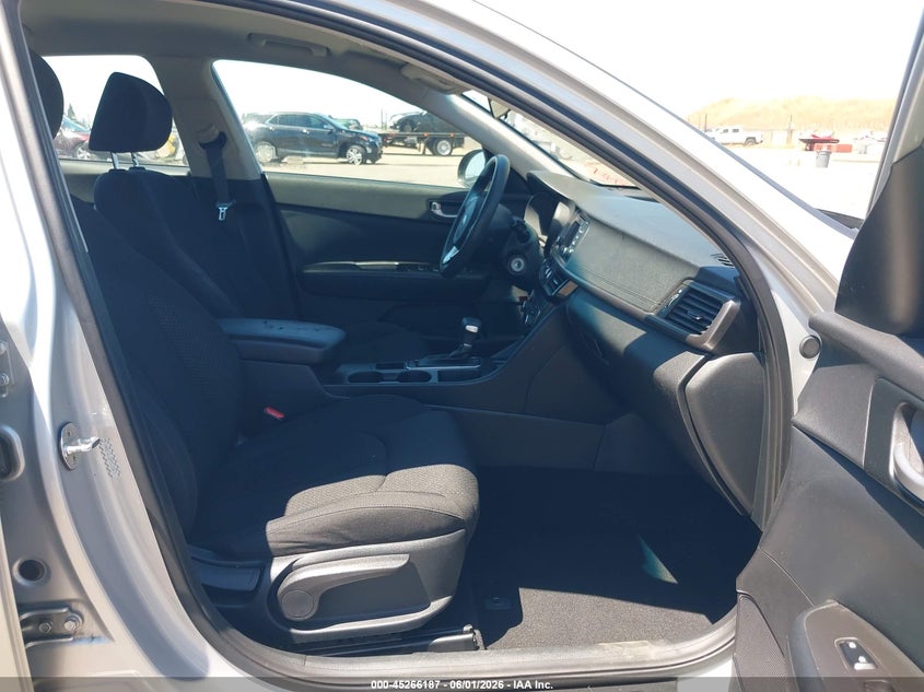 2017 Kia Optima VIN KNAGT4L38H5133071 IAAI salvage auction — REAR END, Salvage Title, sold $1,150 on 2026-07-08 (photo 5)