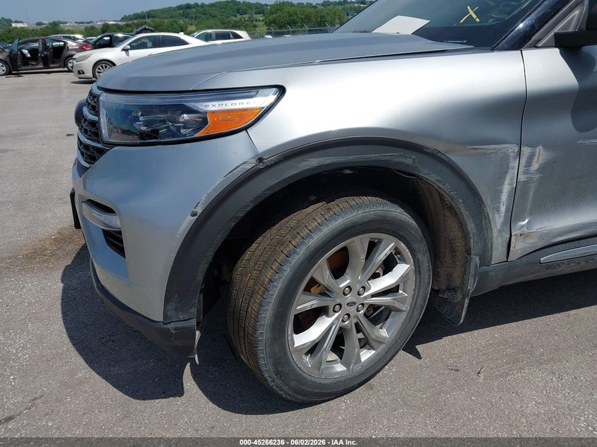 2020 Ford Explorer VIN 1FMSK8DH2LGB52824 IAAI salvage auction — SIDE, Salvage Title, sold $8,100 on 2026-08-22 (photo 6)