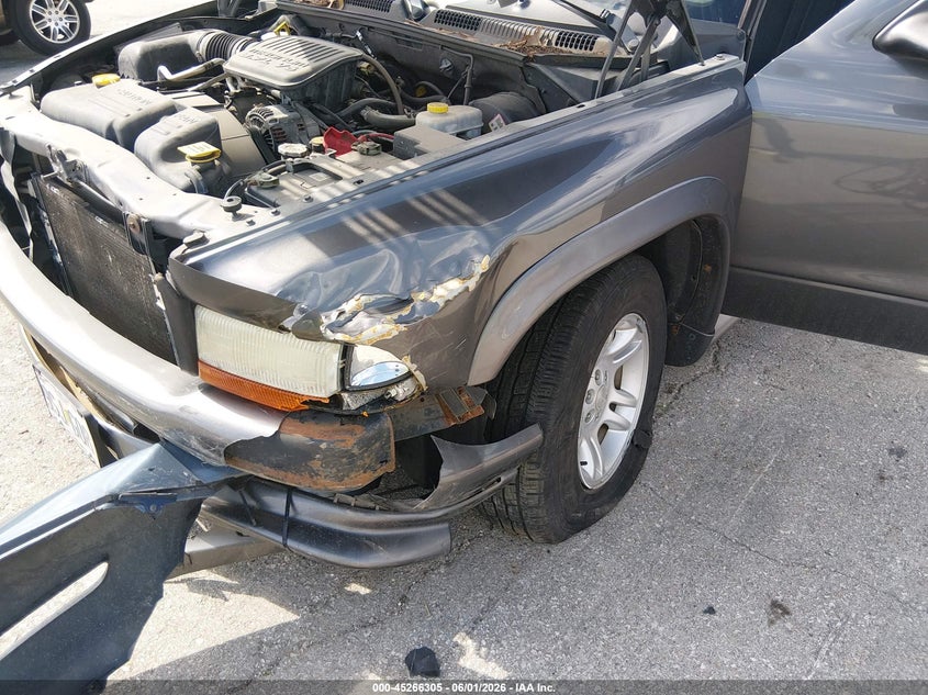 2004 Dodge Dakota VIN 1D7GL32K44S553742 IAAI salvage auction — FRONT END, Salvage (Missouri), sold $800 on 2026-07-09 (photo 6)