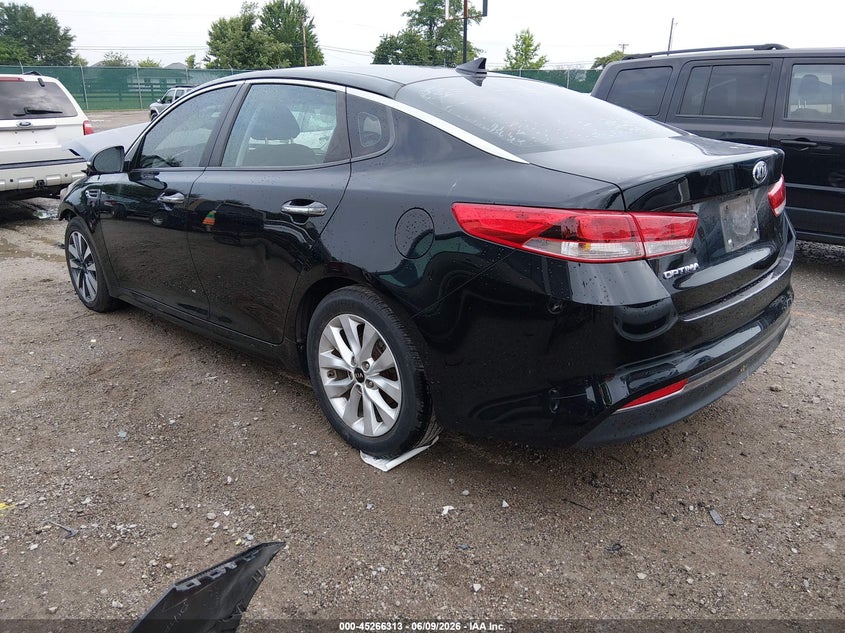 2017 Kia Optima VIN 5XXGT4L31HG139101 IAAI salvage auction — NORMAL WEAR, Salvage Title, sold $25 on 2026-07-29 (photo 3)