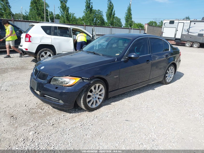 2006 BMW 3 series VIN WBAVB33556KR76178 IAAI salvage auction — FRONT END, Repossessed (Missouri), sold $275 on 2026-07-30 (photo 2)
