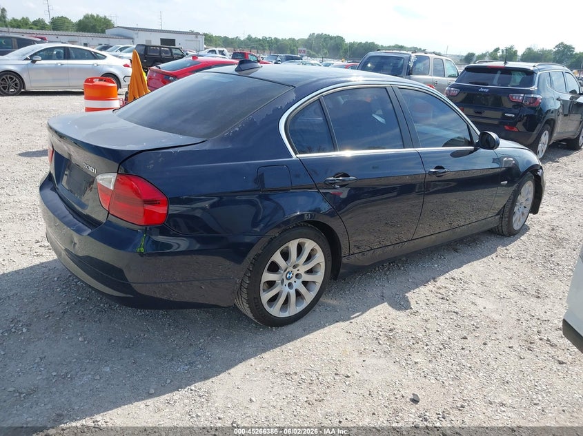 2006 BMW 3 series VIN WBAVB33556KR76178 IAAI salvage auction — FRONT END, Repossessed (Missouri), sold $275 on 2026-07-30 (photo 4)
