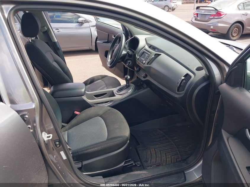 2015 Kia Sportage VIN KNDPB3AC4F7777090 IAAI salvage auction — NORMAL WEAR, Clear (Hawaii), sold $25 on 2026-07-21 (photo 5)