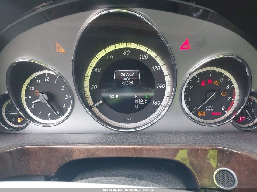 2013 Mercedes-benz E-klasse VIN WDDHF5KB4DA719562 IAAI salvage auction — RIGHT FRONT, Salvage Title, sold $1,600 on 2026-07-15 (photo 7)