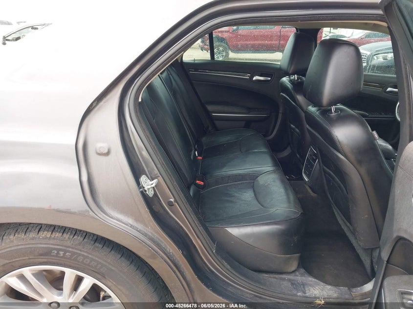 2016 Chrysler 300c VIN 2C3CCAEG0GH207515 IAAI salvage auction — HAIL, Salvage Title, sold $1,600 on 2026-07-22 (photo 8)