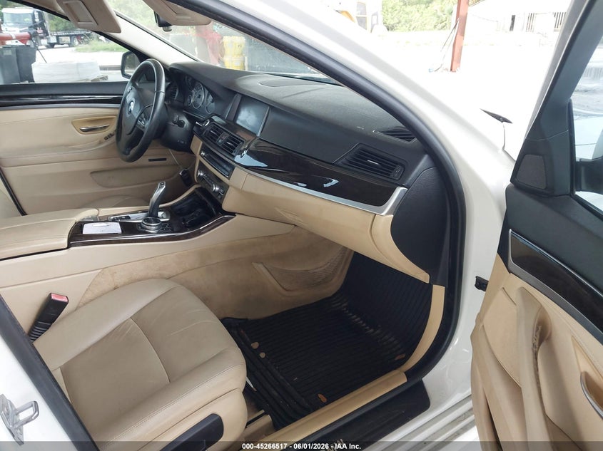 2014 BMW 5er VIN WBA5A5C51ED502116 IAAI salvage auction — NORMAL WEAR, Clear (Florida), sold $750 on 2026-07-14 (photo 5)