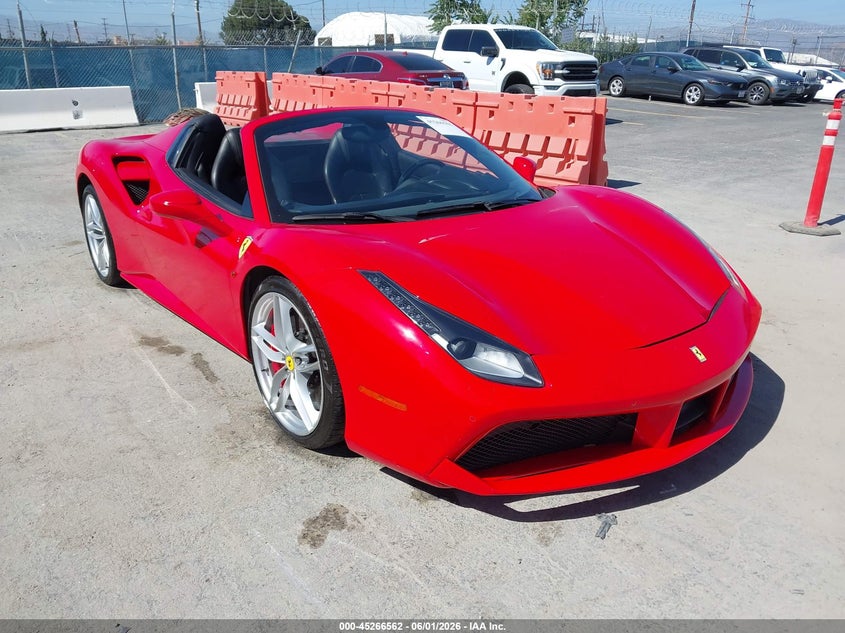 2018 Ferrari VIN ZFF80AMAXJ0233348 IAAI salvage auction — ENGINE BURN, Salvage Title, sold $127,500 on 2026-08-05 (photo 1)