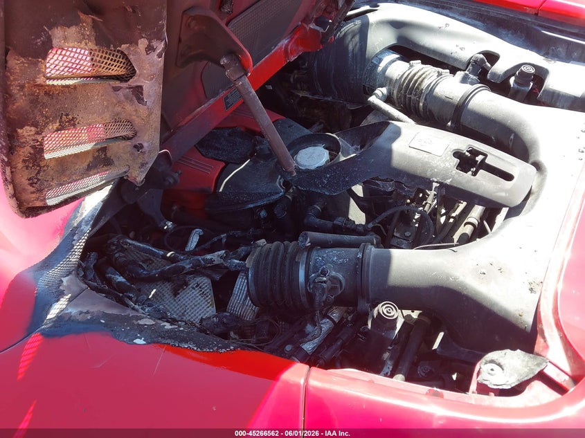 2018 Ferrari VIN ZFF80AMAXJ0233348 IAAI salvage auction — ENGINE BURN, Salvage Title, sold $127,500 on 2026-08-05 (photo 6)
