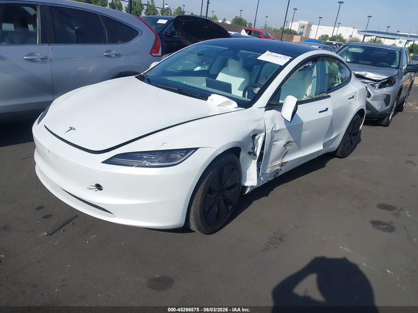 2025 Tesla Model 3 VIN 5YJ3E1EA4SF019709 IAAI salvage auction — LEFT FRONT, Salvage Title, sold $13,925 on 2026-07-31 (photo 2)