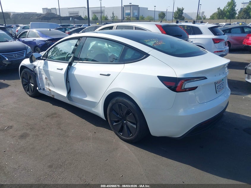 2025 Tesla Model 3 VIN 5YJ3E1EA4SF019709 IAAI salvage auction — LEFT FRONT, Salvage Title, sold $13,925 on 2026-07-31 (photo 3)