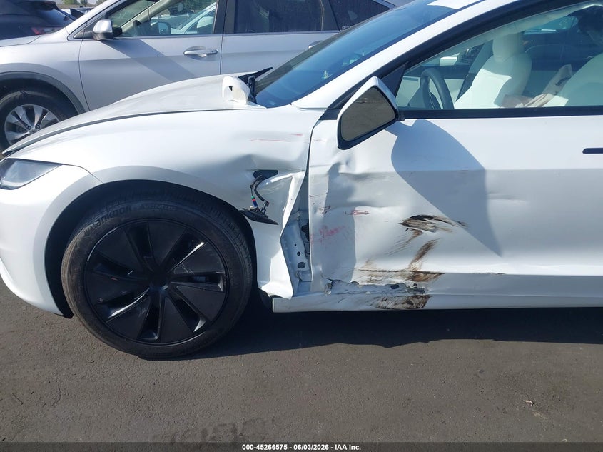 2025 Tesla Model 3 VIN 5YJ3E1EA4SF019709 IAAI salvage auction — LEFT FRONT, Salvage Title, sold $13,925 on 2026-07-31 (photo 6)