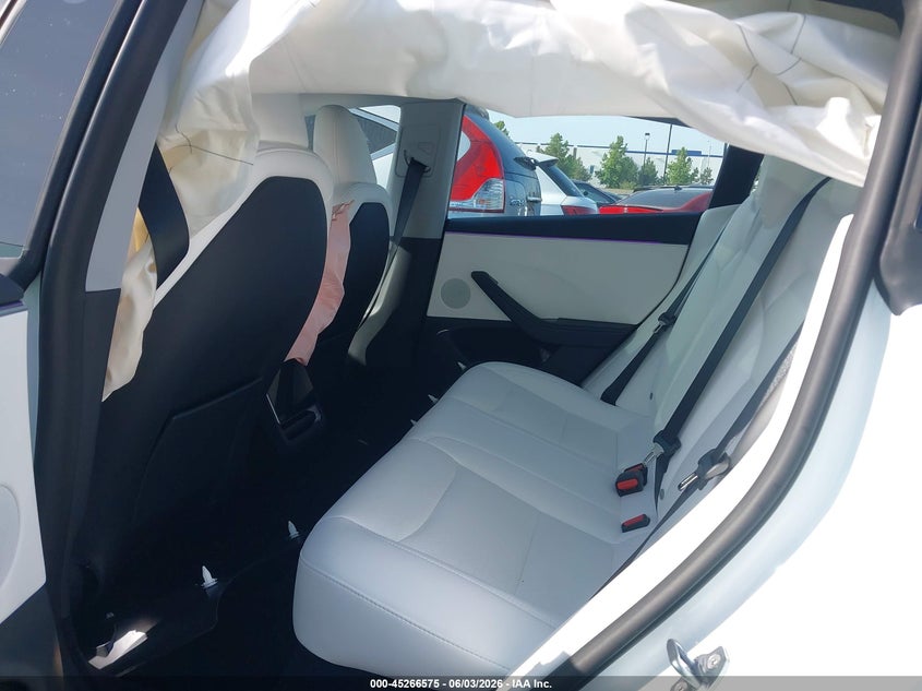 2025 Tesla Model 3 VIN 5YJ3E1EA4SF019709 IAAI salvage auction — LEFT FRONT, Salvage Title, sold $13,925 on 2026-07-31 (photo 8)
