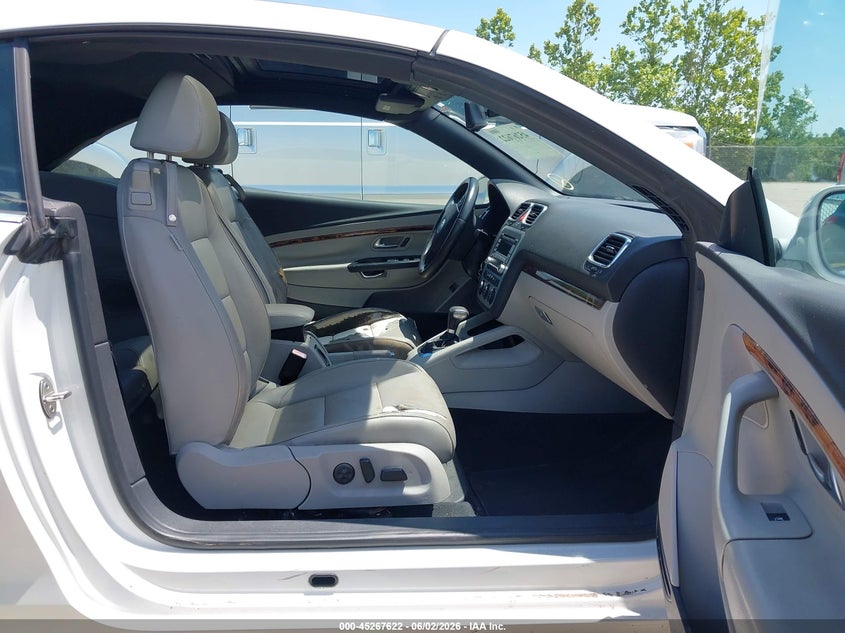 2007 Volkswagen Eos VIN WVWFA71F37V043117 IAAI salvage auction — NORMAL WEAR, Clear (Illinois), sold $275 on 2026-07-07 (photo 5)