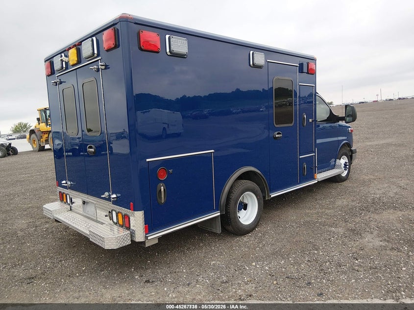 2015 Chevrolet VIN 1GB3G2CL4F1262783 IAAI salvage auction — NORMAL WEAR, Sf97 (Iowa), sold $23,600 on 2026-07-09 (photo 4)