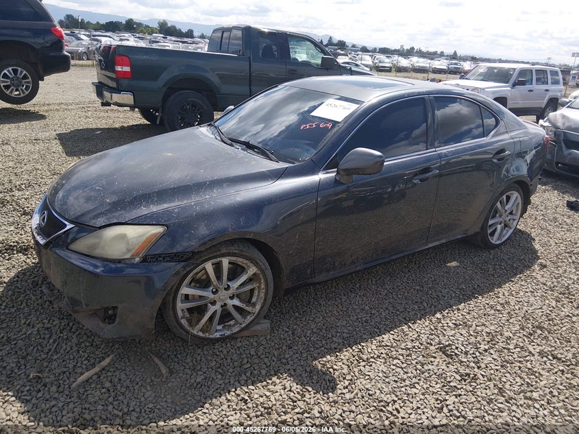 2007 Lexus Is 350 VIN JTHBE262972011199 IAAI salvage auction — FRONT & REAR, Salvage (Oregon), sold $525 on 2026-07-27 (photo 2)