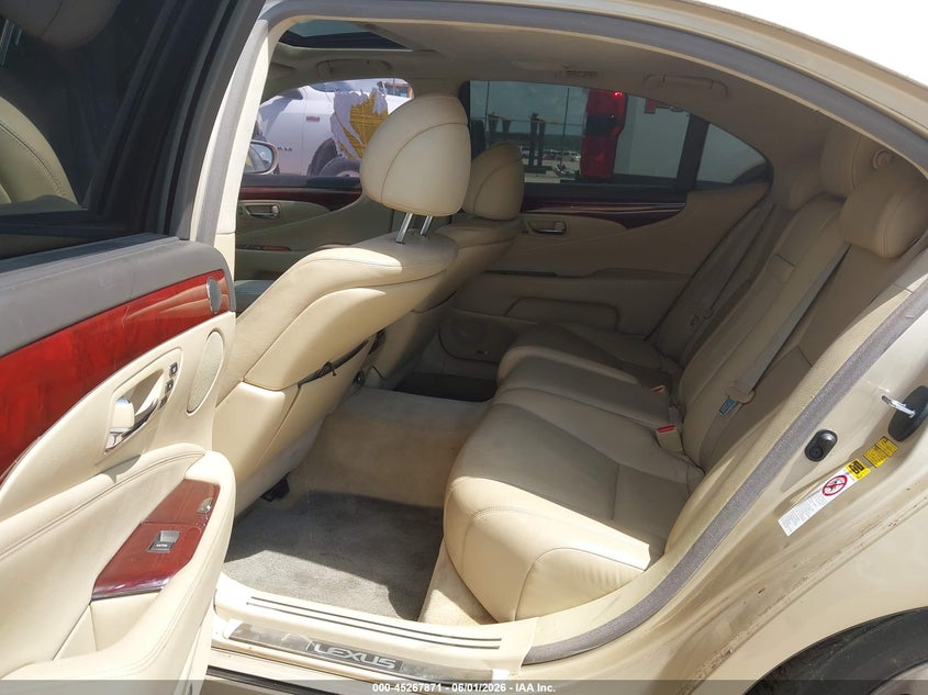 2007 Lexus Ls 460 VIN JTHGL46F775019701 IAAI salvage auction — NORMAL WEAR, Original (Texas), sold $725 on 2026-07-28 (photo 8)