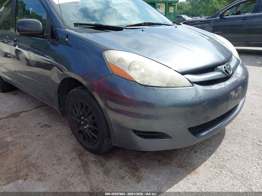 2007 Toyota Sienna VIN 5TDZK23CX7S040984 IAAI salvage auction — FRONT END, Clear (Missouri), sold $600 on 2026-07-08 (photo 6)