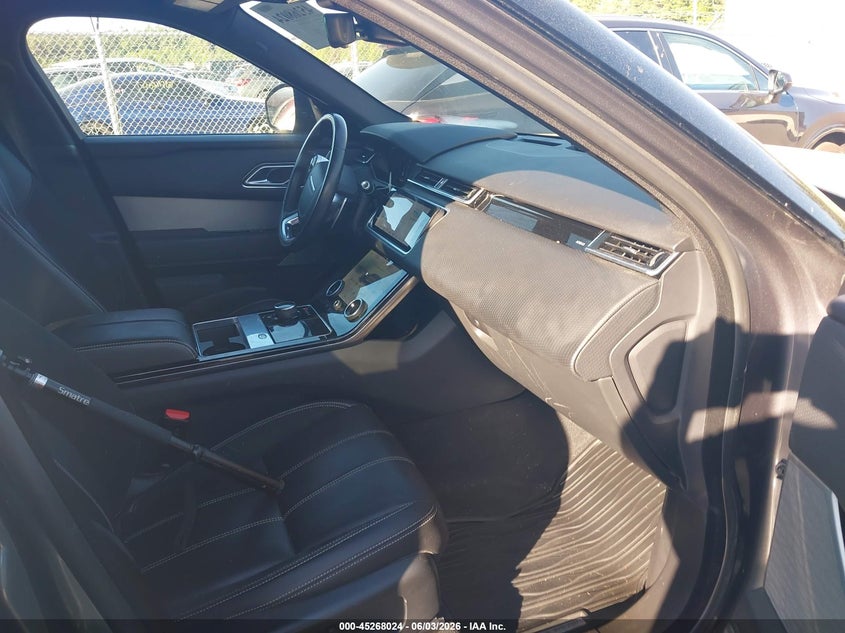 2019 Land rover Range rover velar VIN SALYL2EX0KA212575 IAAI salvage auction — NORMAL WEAR, Clear (Massachusetts), sold $7,950 on 2026-07-13 (photo 5)