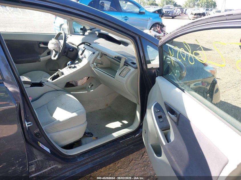 2011 Toyota Prius VIN JTDKN3DU9B0250221 IAAI salvage auction — FRONT & REAR, Clear (Indiana), sold $1,100 on 2026-07-17 (photo 5)