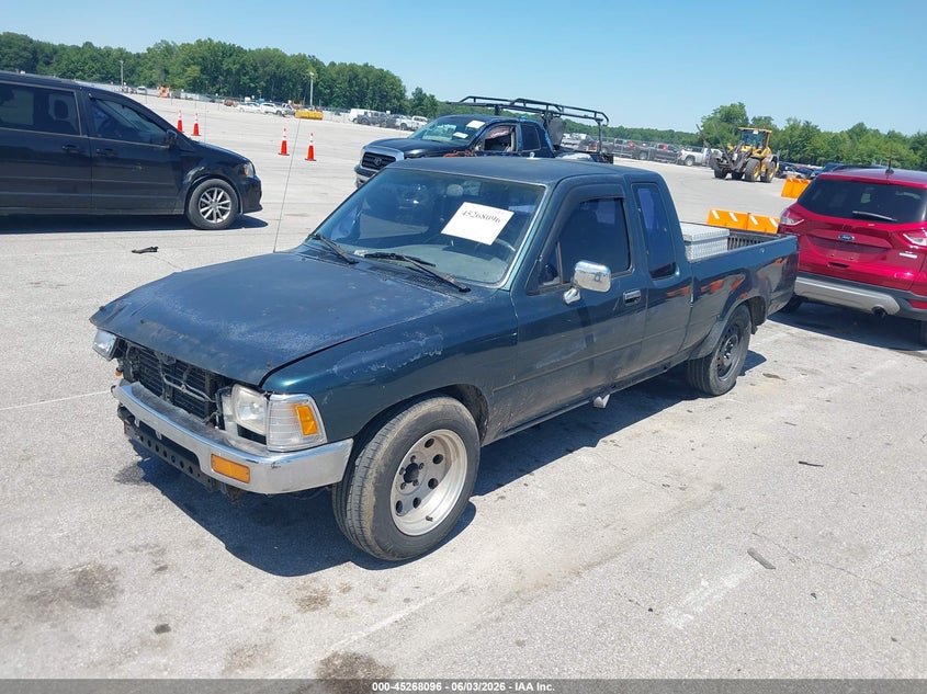 1994 Toyota Pickup VIN JT4RN93P1R5100792 IAAI salvage auction — NORMAL WEAR, Clear (Indiana), sold $2,350 on 2026-07-16 (photo 2)