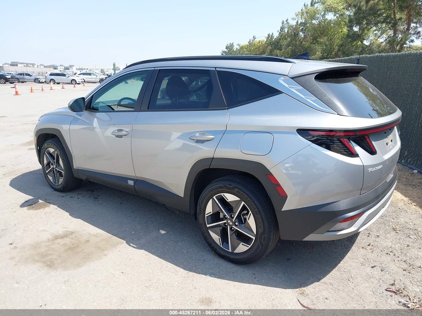 2025 Hyundai Tucson VIN KM8JCDD11SU318951 IAAI salvage auction — SIDE, Salvage (California), sold $12,400 on 2026-08-02 (photo 3)