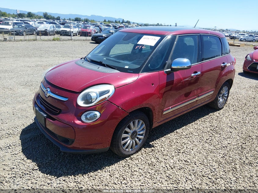 2015 Fiat 500l VIN ZFBCFACHXFZ033386 IAAI salvage auction — NORMAL WEAR, Peddle Clear Public-Restricted (Oregon), sold $25 on 2026-07-06 (photo 2)