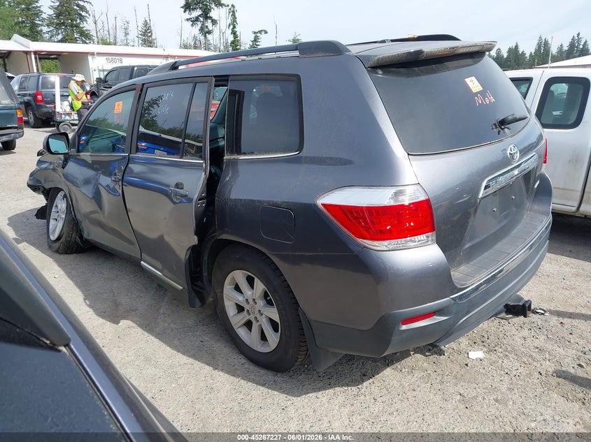 2012 Toyota Highlander VIN 5TDBK3EH6CS152787 IAAI salvage auction — NORMAL WEAR, Rebuilt-Non-Public (Washington), sold $1,600 on 2026-07-15 (photo 3)