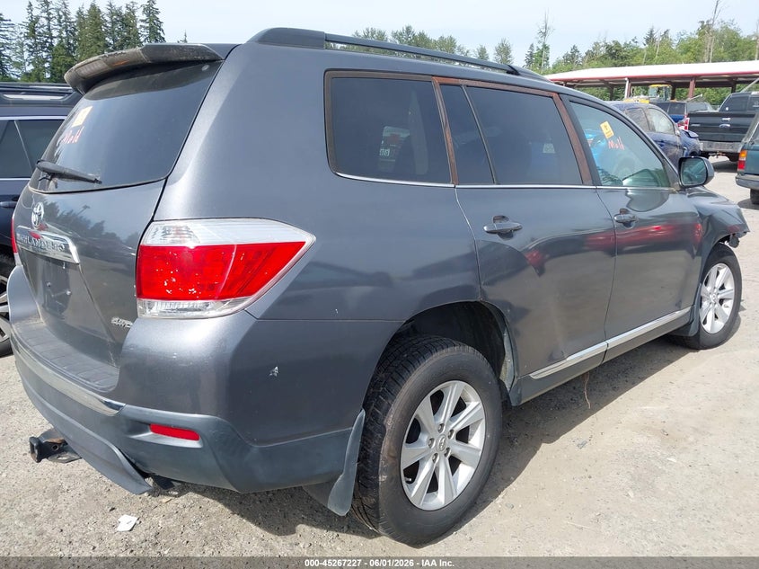 2012 Toyota Highlander VIN 5TDBK3EH6CS152787 IAAI salvage auction — NORMAL WEAR, Rebuilt-Non-Public (Washington), sold $1,600 on 2026-07-15 (photo 4)