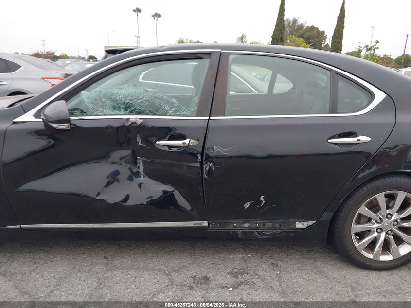 2012 Lexus Ls VIN JTHBL5EF4C5112817 IAAI salvage auction — SIDE, Salvage Title, sold $2,400 on 2026-07-16 (photo 6)