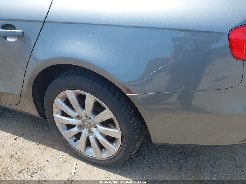 2014 Audi A4 VIN WAUBFAFL6EA075072 IAAI salvage auction — NORMAL WEAR, Clear (New Jersey), sold $1,000 on 2026-07-16 (photo 6)