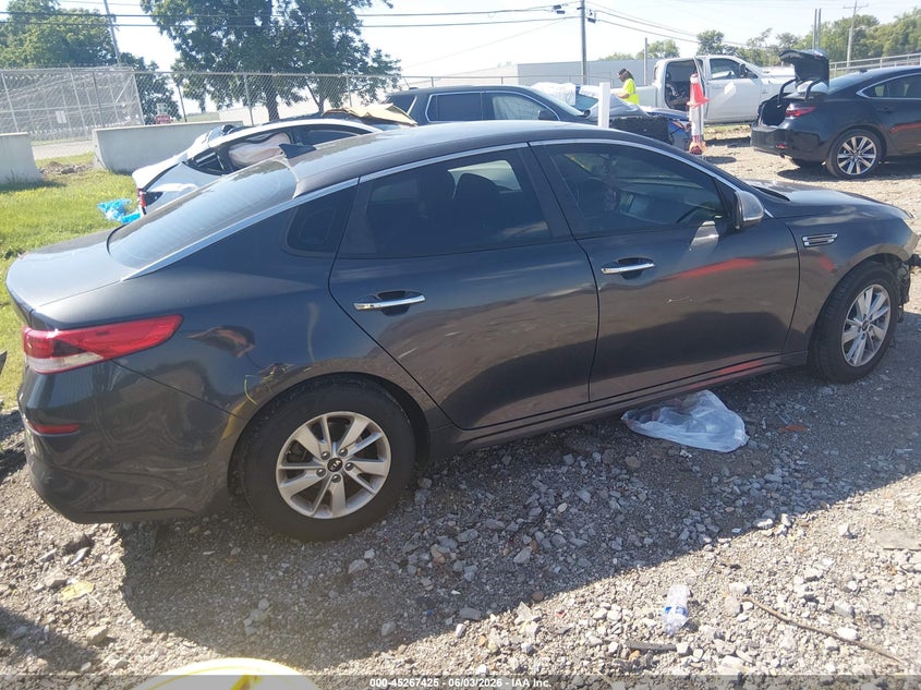 2019 Kia Optima VIN 5XXGT4L33KG280856 IAAI salvage auction — FRONT END, Salvage Title, sold $1,400 on 2026-07-23 (photo 4)