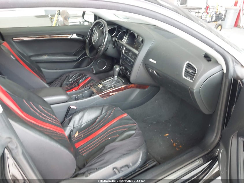 2009 Audi A5 VIN WAUDK78T79A044536 IAAI salvage auction — NORMAL WEAR, Clear (Florida), sold $425 on 2026-07-15 (photo 5)