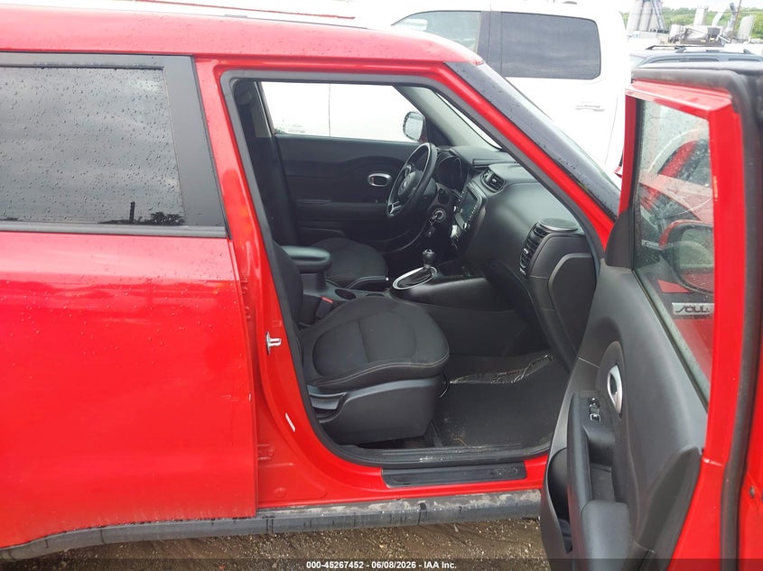2019 Kia Soul VIN KNDJP3A50K7647343 IAAI salvage auction — HAIL, Salvage (Iowa), sold $2,150 on 2026-07-29 (photo 5)