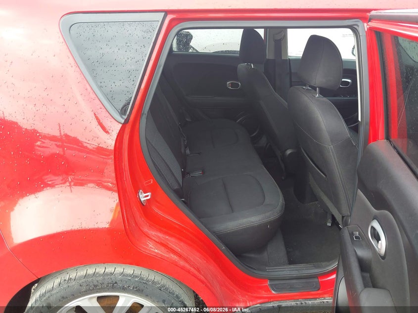 2019 Kia Soul VIN KNDJP3A50K7647343 IAAI salvage auction — HAIL, Salvage (Iowa), sold $2,150 on 2026-07-29 (photo 8)