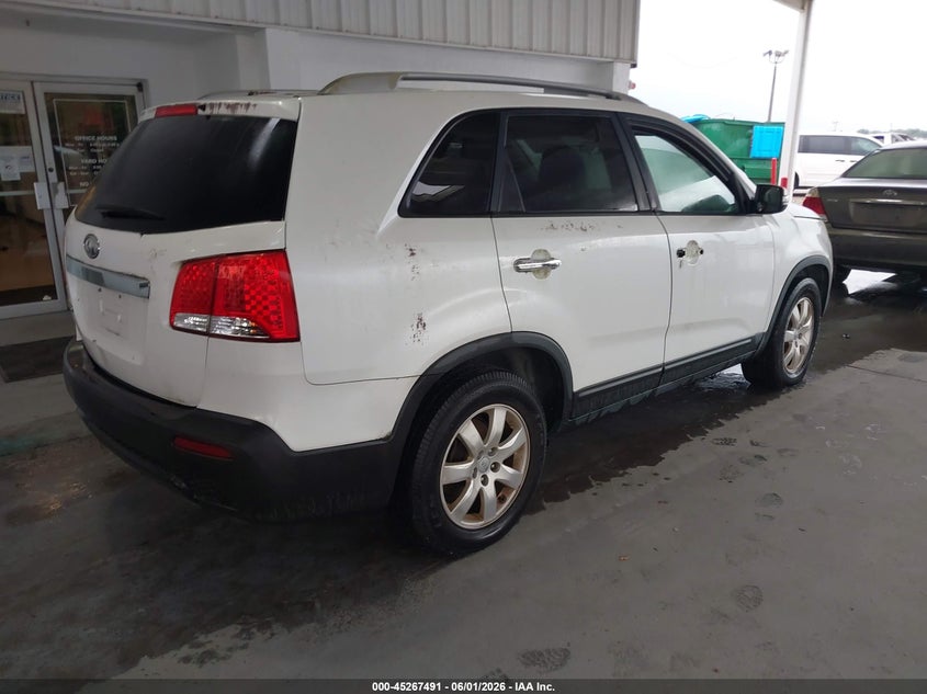 2012 Kia Sorento VIN 5XYKT4A25CG241784 IAAI salvage auction — NORMAL WEAR, Clear (Florida), sold $1,300 on 2026-07-15 (photo 4)